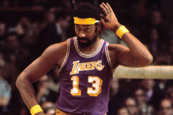 篮板取胜 广州终结九连败