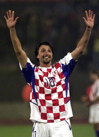 曝皇马战巴萨姆巴佩进替补席待命 最后一训已参加合练