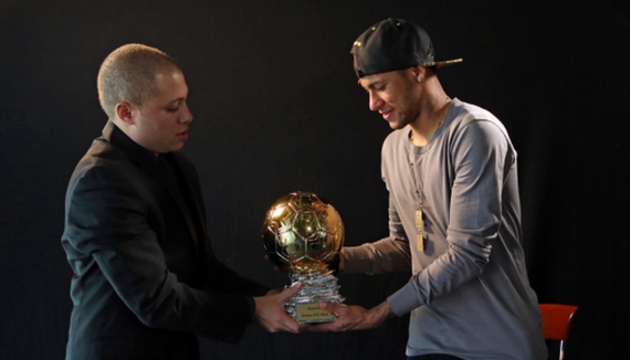 [亚冠]米内罗帽子戏法 上海申花战胜神户胜利船