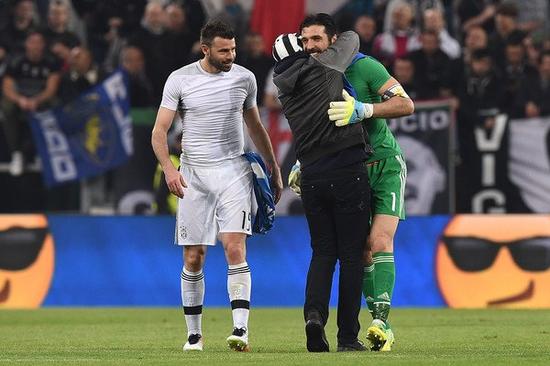 意媒：丁丁伤势比预期重，那不勒斯会考虑沙特对他的潜在报价